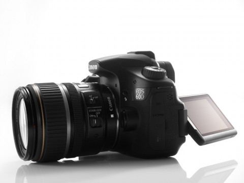 Canon EOS 60D mit abgeklapptem Display